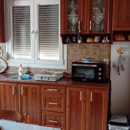 Traditional Trikeri Escape House *